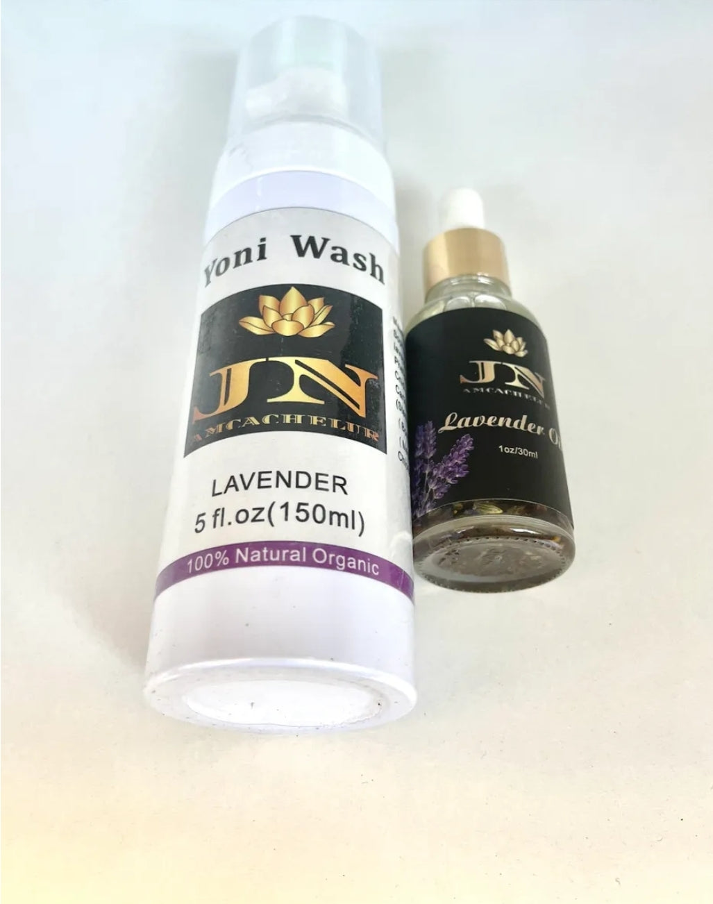 Yoni sets lavender Wash and lavender oil.