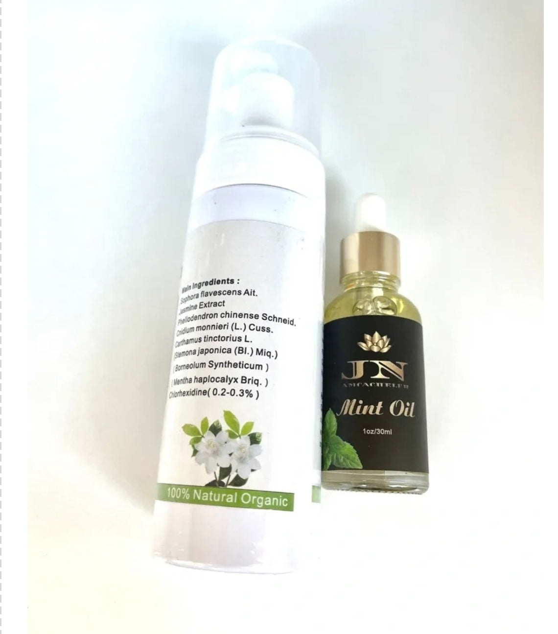 Yoni sets Jasmine and mint oil.