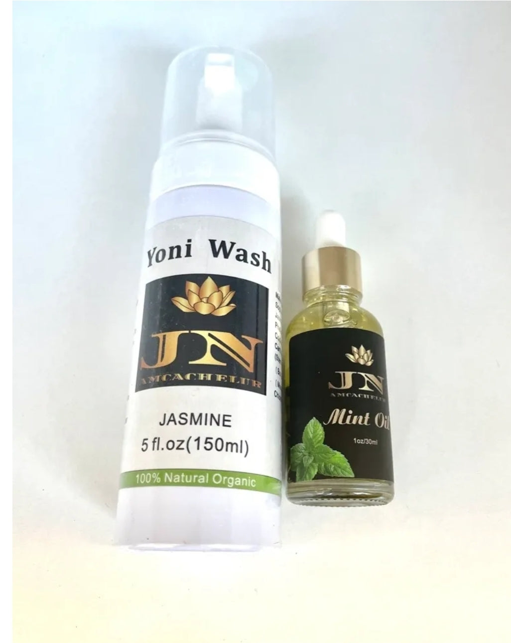 Yoni sets Jasmine and mint oil.