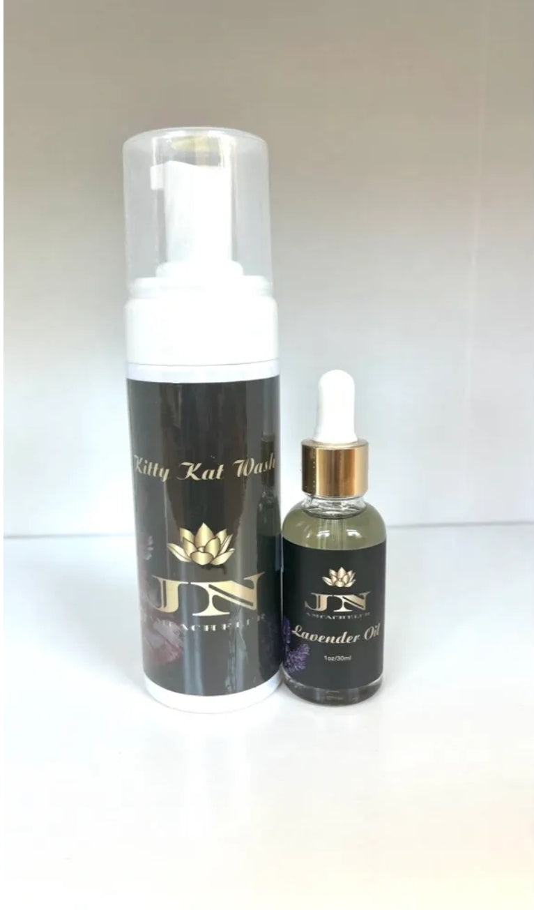 Yoni sets kitty kat Wash and Lavender oil.