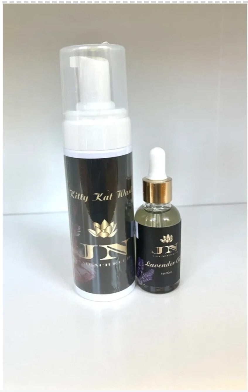 Yoni sets kitty kat Wash and Lavender oil.